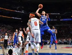 爱游戏体育-包含纽约尼克斯训练开放日，加时末段扳平良机引欢呼，NBA总决赛在即，资深球员宣示担当的词条